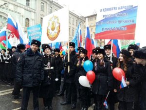 Кадеты Первого московского кадетского корпуса приняли участие в торжественном шествии в честь Дня народного единства.
