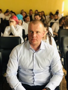Член общественного совета при УВД по САО Роман Котов вместе с полицейским севера столицы провели профилактическую лекцию в колледже