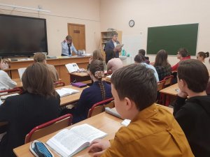 Полицейские Северного округа в рамках операции «Дети России-2021» провели профилактическую лекцию в школе