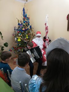 Сотрудники ГИБДД Северного округа посетили детский дом в рамках акции «Полицейский Дед Мороз»