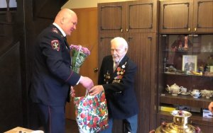 Руководство Северного округа столицы поздравили 99-летнего ветерана в преддверии праздника «День Победы»