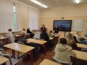 Сотрудники Госавтоинспекции Москвы организовали встречу с родителями в преддверии летних школьных каникул 