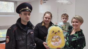 Полицейские Северного округа столицы посетили ГБУ Центр поддержки семьи и детства САО г. Москвы