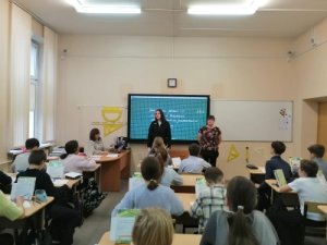 Инспекторы ПДН Северного округа Москвы совместно с юрисконсультом провели профилактическое мероприятие для школьников