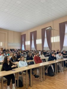 Полицейские Северного округа Москвы в рамках акции «Дети России - 2022»  провели профилактическую беседу для студентов Международного технологического