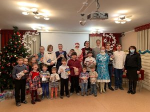 Полицейские Северного округа в рамках всероссийской акции «Полицейский Дед Мороз» посетили ГБУ Центр поддержки семьи и детства