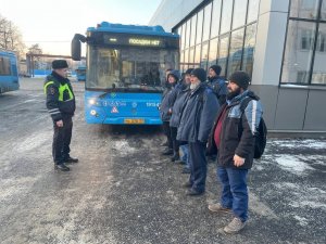Сотрудники Отдела ГИБДД УВД по САО провели  профилактическую работу с водительским составом автобусов
