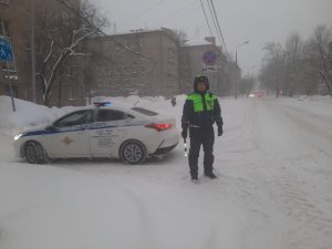 Госавтоинспекция севера столицы рекомендует водителям и пешеходам быть предельно внимательными на дорогах при неблагоприятных погодных условиях